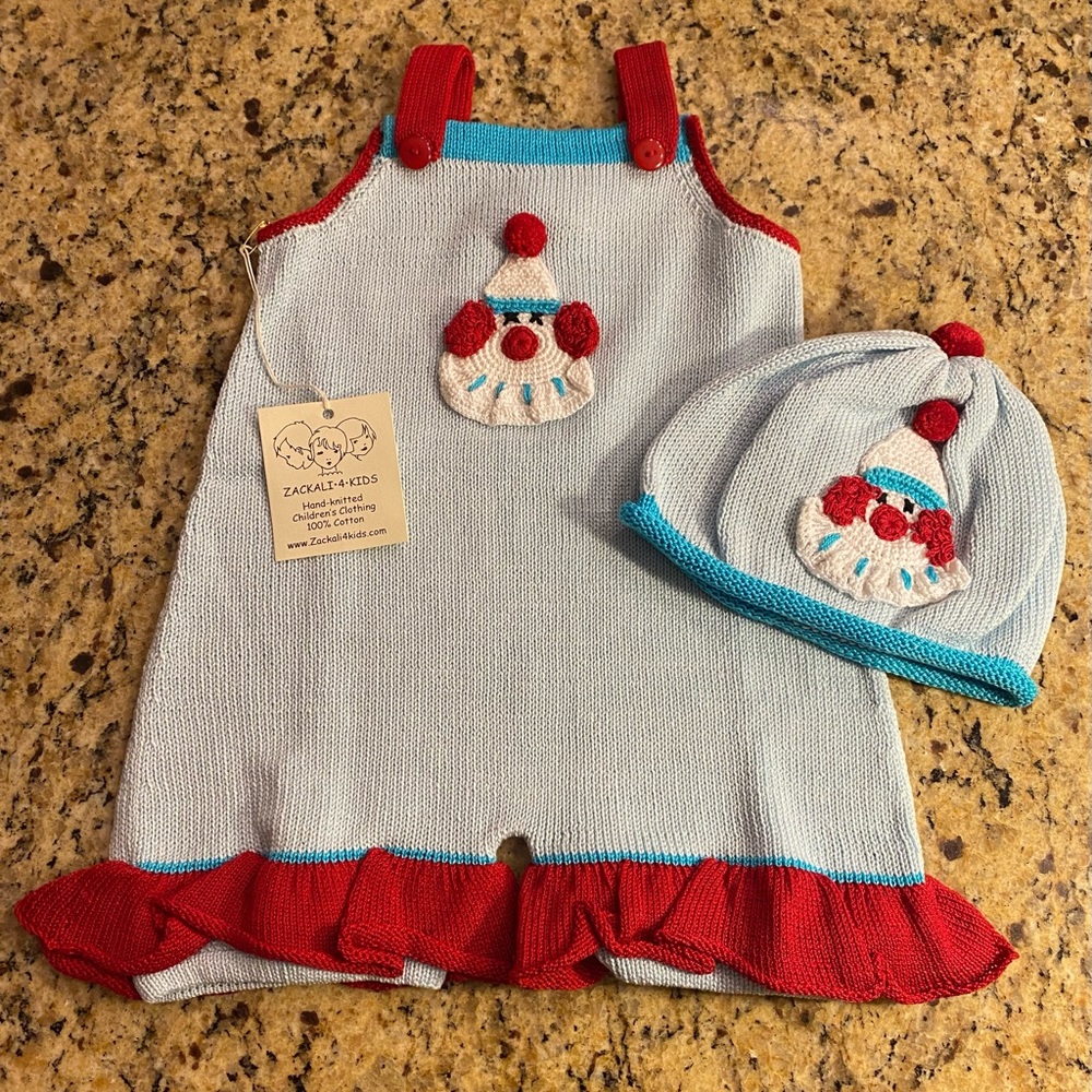 NWT “ZACKALI 4 KIDS” CLOWN Hand-Knitted Onesie w/Matching Hat: Size 12M
